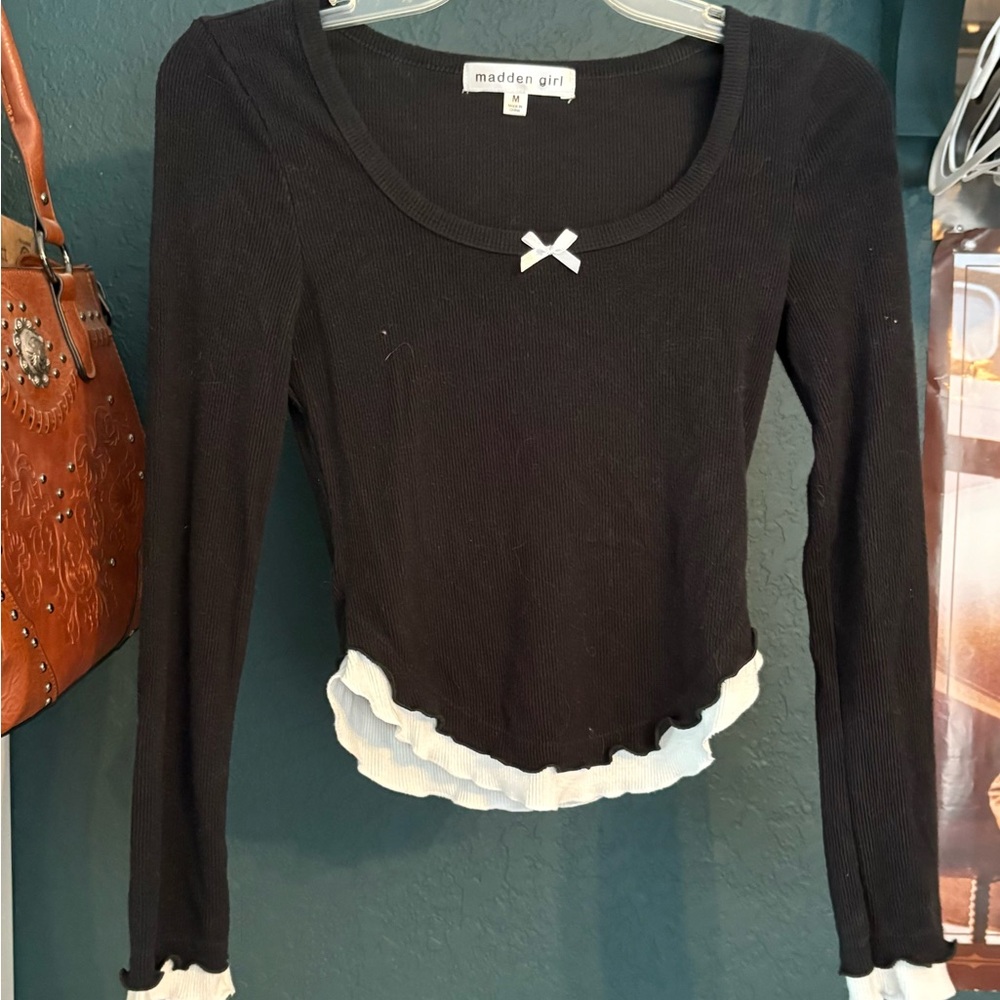 Madden Girl Black Long-Sleeve Ribbed Top with White Ruffle Trim